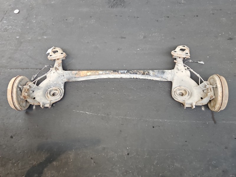 Tylna belka oś tył Opel Corsa D 1.4 16V
