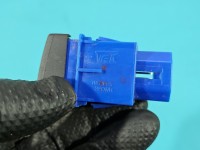 Przełącznik ESP 4PIN Isuzu D-Max II 11-19 M42185