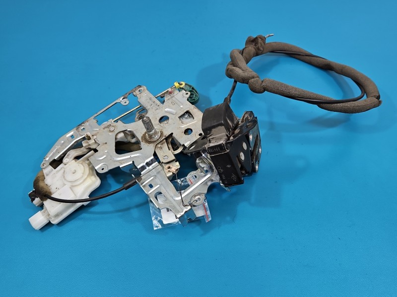 Zamek tył prawy Renault Master III 10-24 2pin / drzwi skrzydłowe