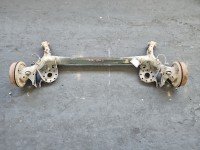 Tylna belka oś tył Toyota Yaris III 1.3 vvti