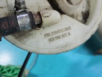 pompka Pompa paliwa Audi A6 C5 2.4 V6 8E0905087D Producent części: Audi, Benzyna, 4PIN