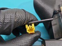 Pas bezpieczeństwa tył lewy Mercedes W221 A2218601185