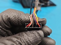 Lusterko lewe AUDI Q5 8R 08- 7pin .Rysy na obudowie, dolne podświetlenie do sprawdzenia brak kluczyka w samochodzie KOLOR...