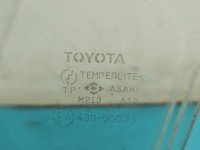 Szyba drzwi przód prawa Toyota Rav4 I 94- HB