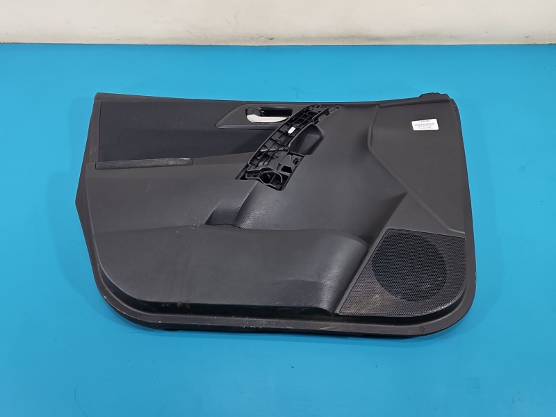 Tapicerka drzwi przód lewa boczek Toyota Auris II