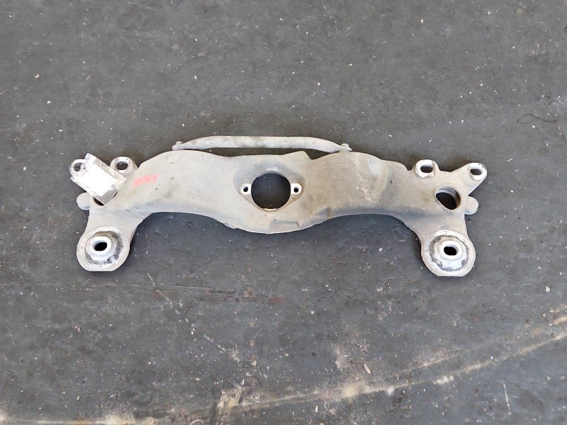 Łapa skrzyni biegów Audi A4 B6 8E0399263S 2.0 20V (ALT) Łapa skrzyni biegów Audi A4 B6 8E0399263S 2.0 20V (ALT)