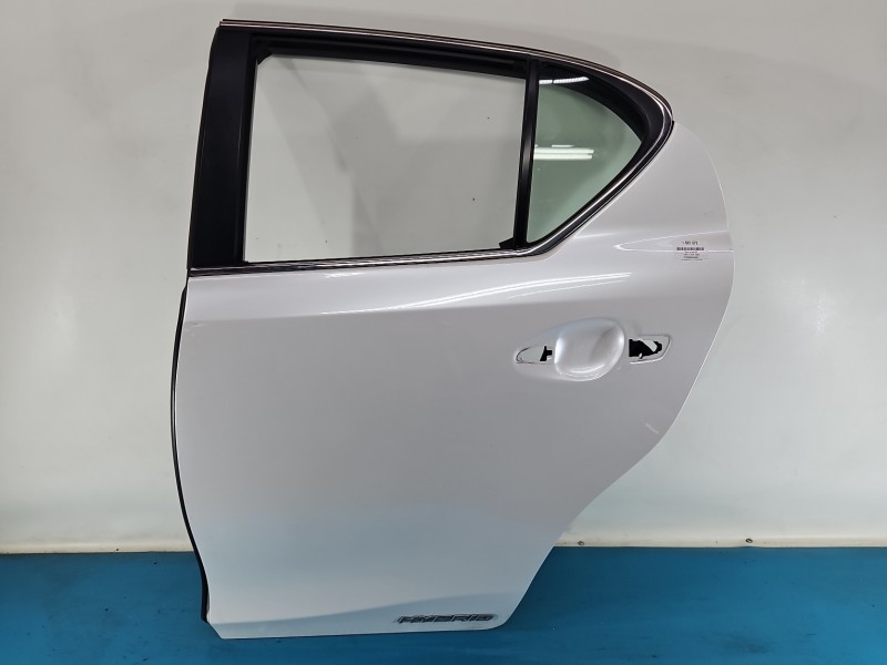 Drzwi tył lewe LEXUS CT 10-22 HB 5d 085