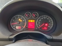 Licznik Audi A3 8P 2.0 FSI 8P0920930G EUROPA