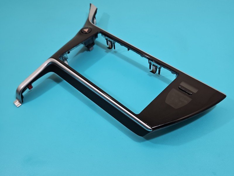 Ramka radia Toyota Auris II 55405-02870