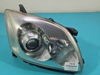 Reflektor prawy lampa przód Toyota Avensis II T25 EUROPA