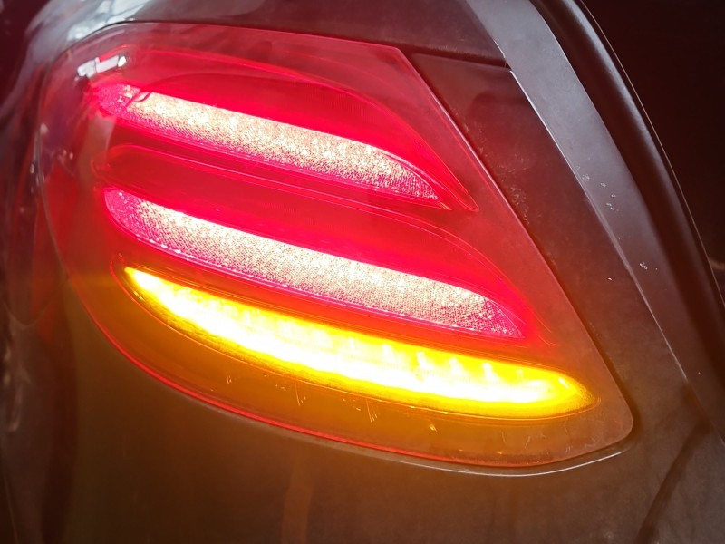 Lampa tył lewa Mercedes W213 sedan EUROPA