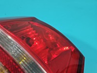 Lampa tył lewa Producent części: Dodge, Z BŁOTNIKA Delikatnie wypalona obudowa nad żarówką Dodge Journey HB