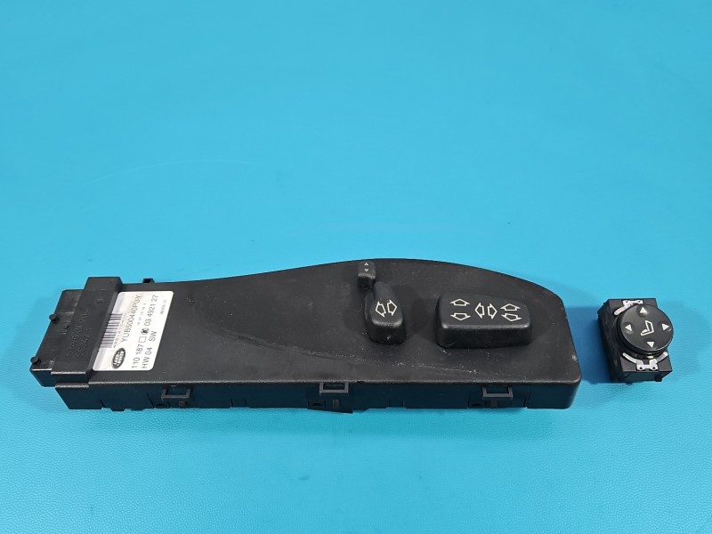 Przełącznik Regulacji fotela prawy przód Land Range Rover III L322 01-12 8360877