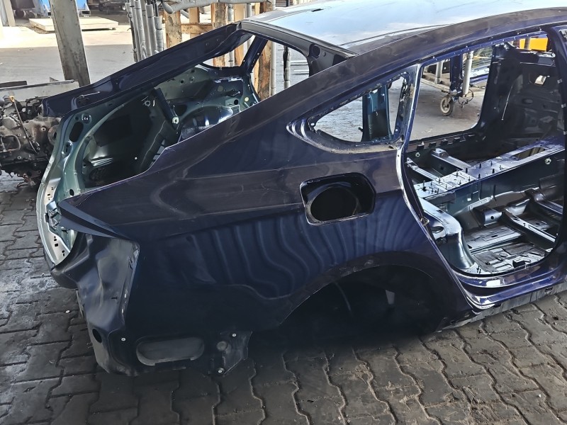Błotnik tył prawy ćwiartka Audi A5 F5 LX5H sedan
