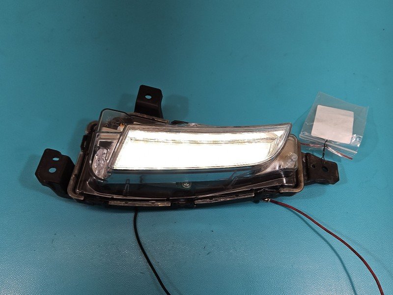 Światło jazdy dziennej prawe Suzuki Vitara II 2015-