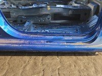 Próg prawy SŁUPEK ŚRODKOWY B Skoda Octavia III HB 5d niebieski LF5W/8X8X