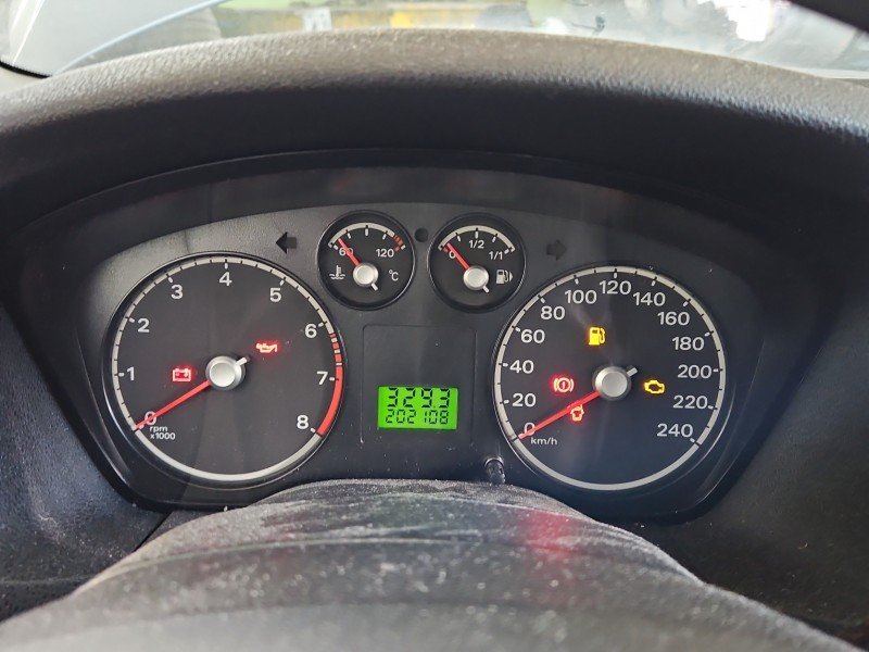 Licznik Ford Focus Mk2 1.6 16V EUROPA