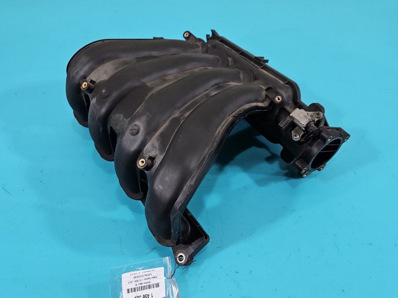 Kolektor ssący Nissan Qashqai I J10 06-13 2.0 16V Kolektor ssący Nissan Qashqai I J10 06-13 2.0 16V