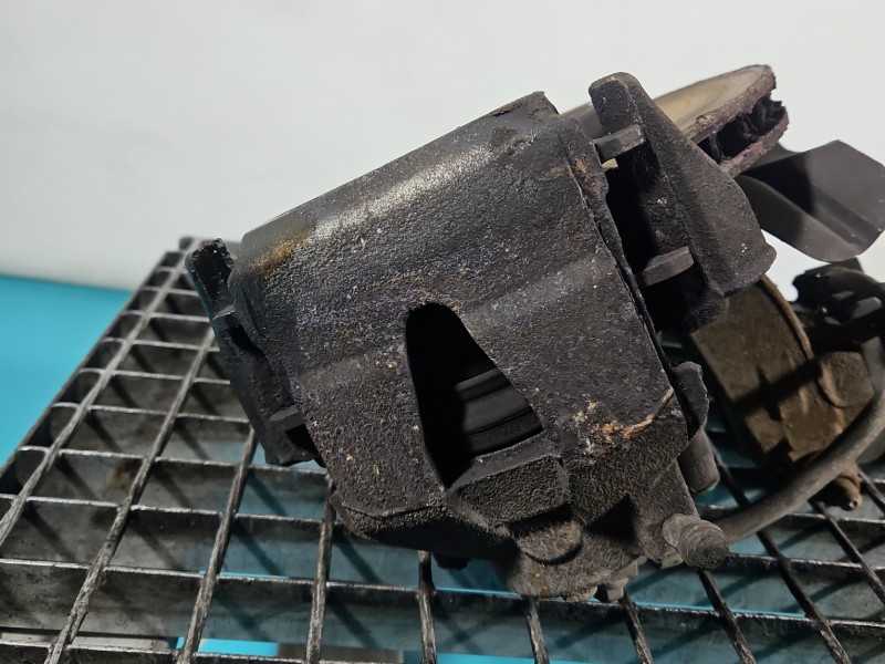 Zacisk przód prawy Vw Up 1.0 MPI