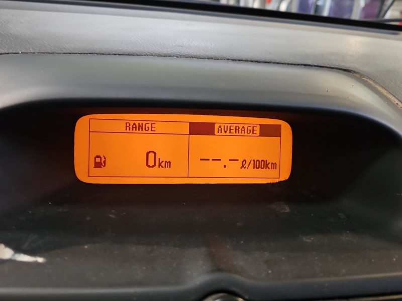 Wyświetlacz Toyota Avensis II T25 86110-05020 monitor