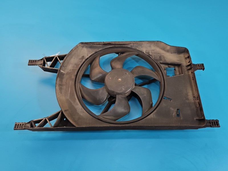 Wentylatory Wentylator chłodnicy Renault Laguna II 8200025635 1.9 dci