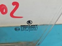 Szyba drzwi przód lewa Skoda Fabia I HB