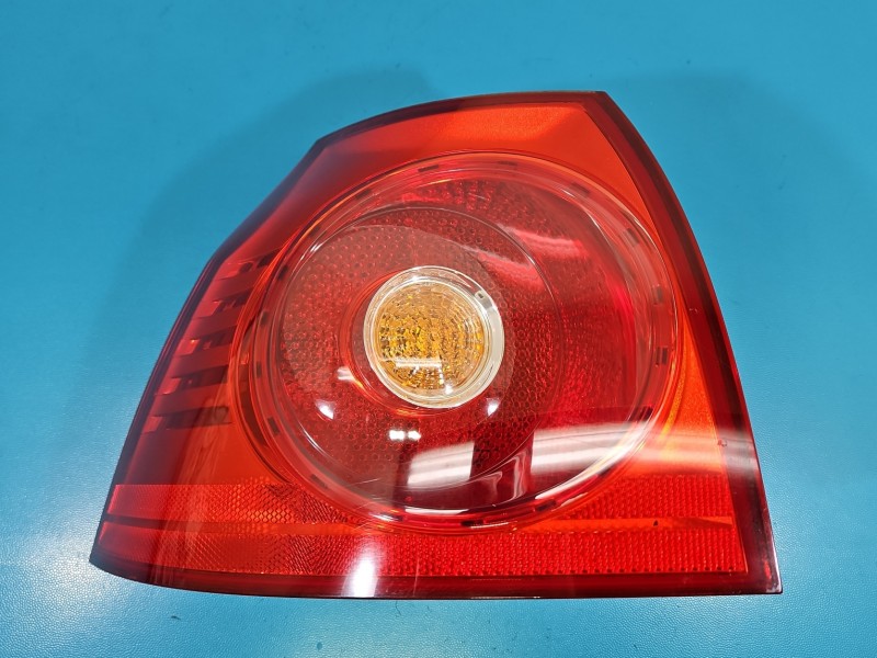 Lampa tył lewa błotnika Vw Golf V HB EUROPA
