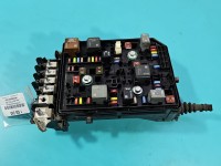 Skrzynka bezpieczników Opel Astra V K 39040853