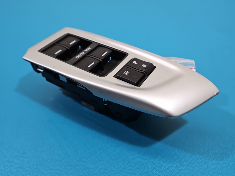 Przełącznik szyb Honda Accord VIII 08- 35750-TL0-G11-M1 Producent części: Honda EU