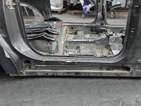Próg prawy SŁUPEK ŚRODKOWY B Ford Transit Connect II MK2 12-22 HB 5d grafitowy VD