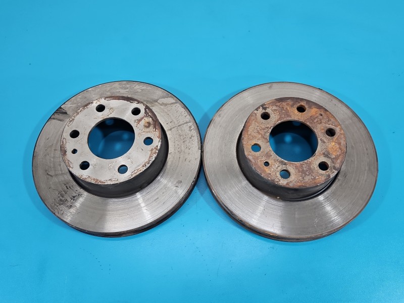 Tarcze hamulcowe przód klocki gr28mm sr299mm,brak nr Iveco Daily IV 06-14 2.3 HPI