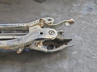 Tylna belka oś tył LEXUS CT 10-22 1.8 VVTI