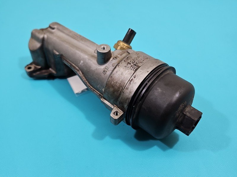 Podstawa filtra oleju obudowa Citroen C4 II 758311180 1.4 16V