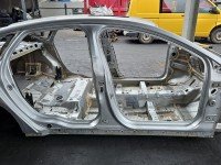 Próg prawy SŁUPEK ŚRODKOWY B Ford Fusion USA 2012-2020 sedan 4d srebrny