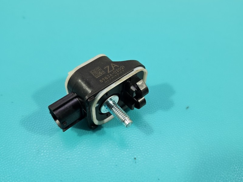 Czujnik uderzeniowy uderzenia Toyota Corolla E21 19- 8983A-02021