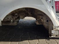 Błotnik tył prawy Jaguar XE X760 biały LRC NER polaris white ćwiartka