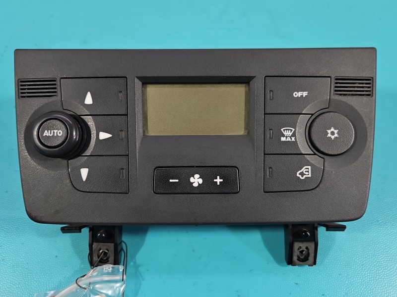 Konsola panel nawiewu Peugeot Boxer II 735421145