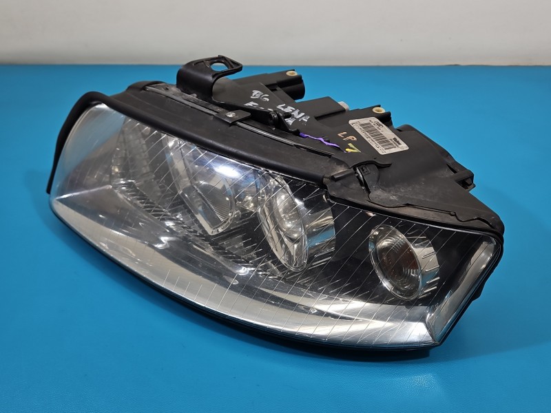 Reflektor lewy lampa przód Audi A4 B6 EUROPA
