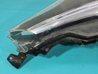 Reflektor prawy lampa przód Toyota Avensis III T27 EUROPA