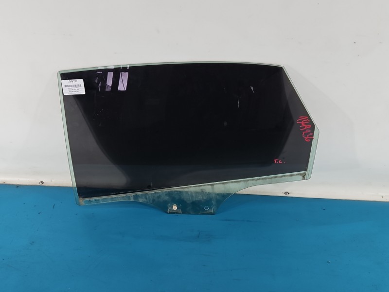 Szyba drzwi tył lewa Audi A4 B9 sedan