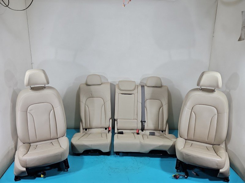 Fotele komplet kanapa AUDI Q5 08-