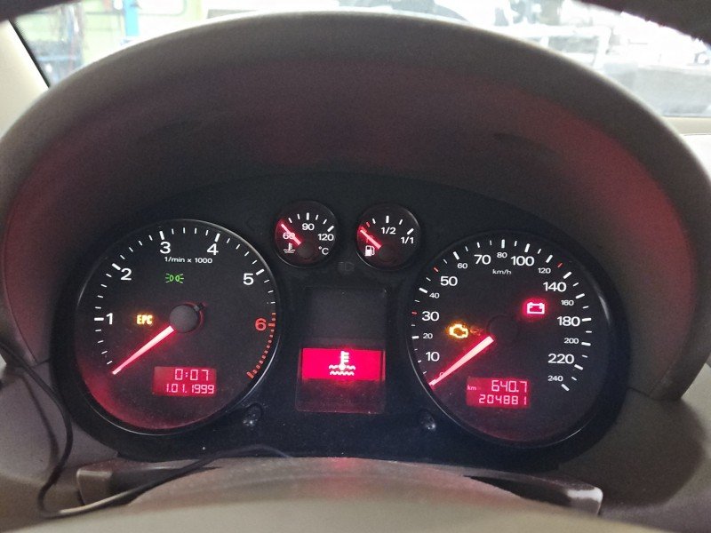 Licznik Audi A2 8Z0920900A 1.4 16V EUROPA