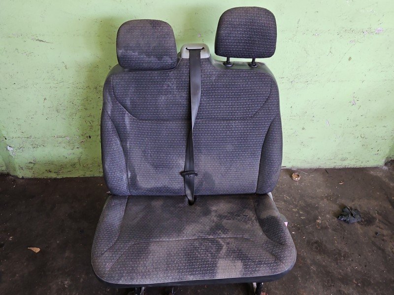 Fotel prawy przód pasażera Renault Trafic II