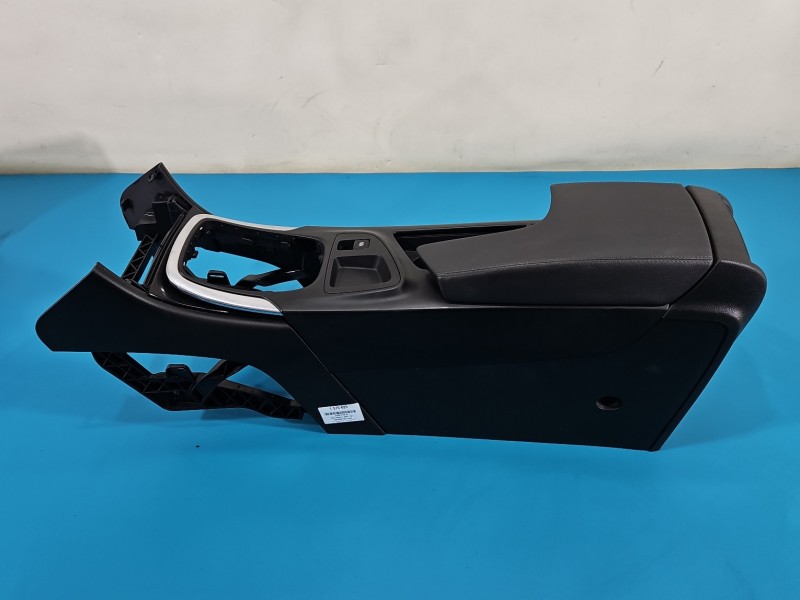 Podłokietnik TUNEL Opel Insignia A 13242855, 0012545022 EUROPA