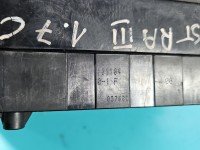 Skrzynka bezpieczników Opel Astra III H 13125865