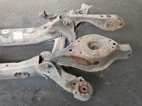 Tylna belka oś tył Infiniti FX I 3.5 V6 Tylna belka oś tył Infiniti FX I 3.5 V6