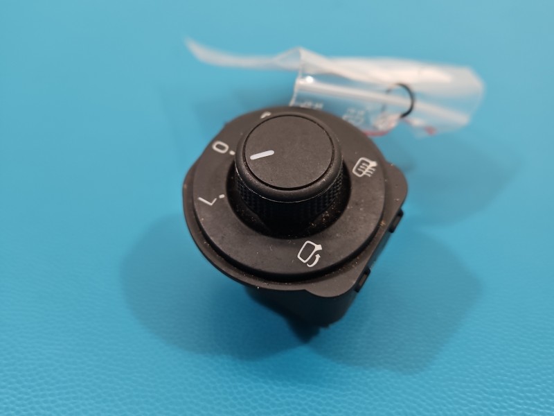 Przełącznik szyb Skoda Superb III 3V0959565C EU