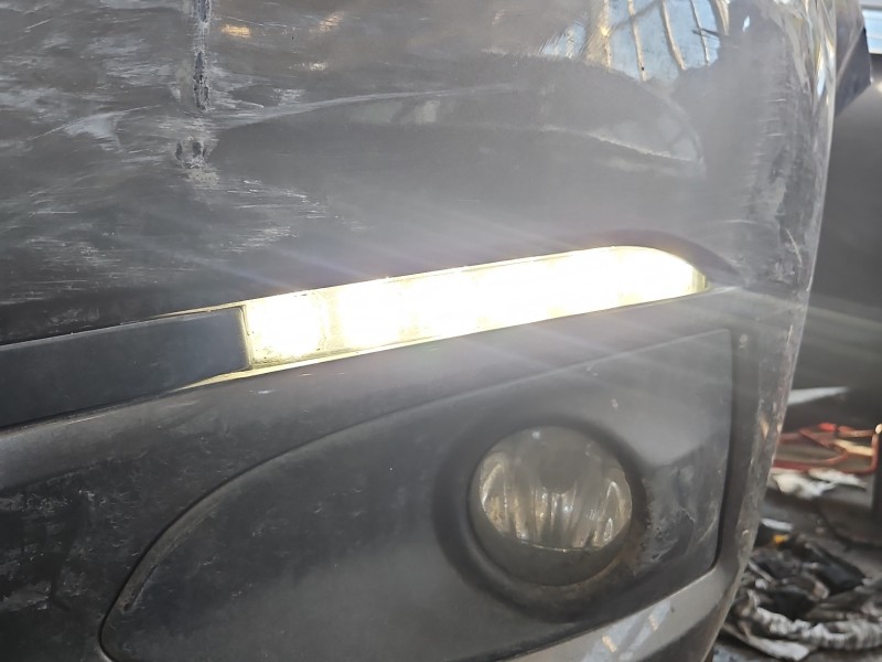 Światło jazdy dziennej lewe Peugeot 301 9802795580