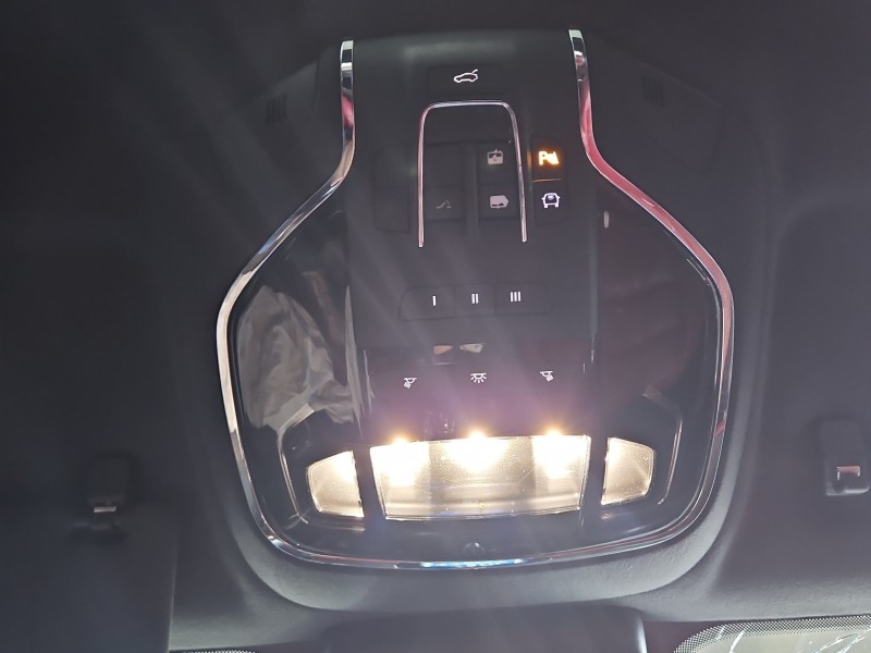 Lampa kabiny lampka Maserati Quattroporte VI 13- F08938081A, 06701108720