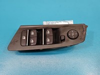 Przełącznik szyb BMW G30 Uszkodzenie widoczne na zdjęciu EU 6832727